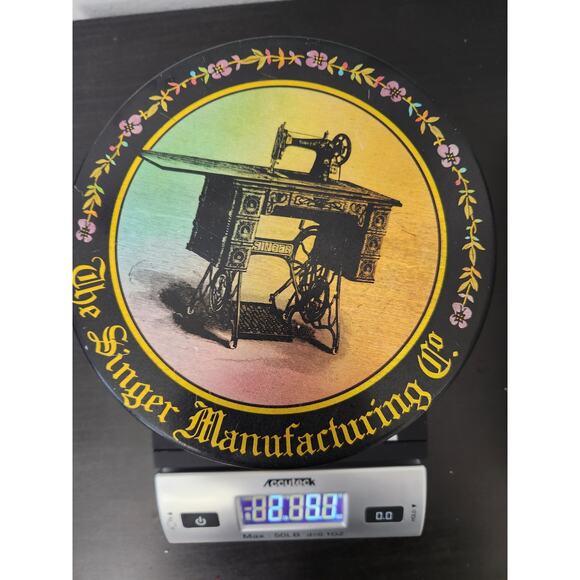 White Buttons of various shapes/sizes, new, vintage - Picture 4 of 5